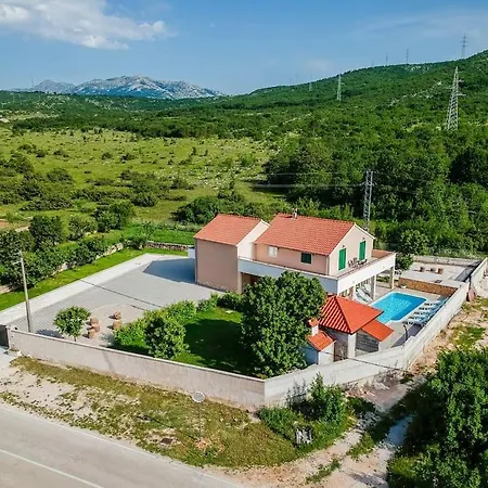 Villa Kuca Za Odmor Renato *